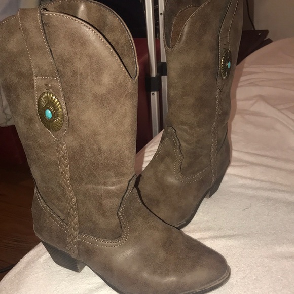 Boots - Picture 1 of 1